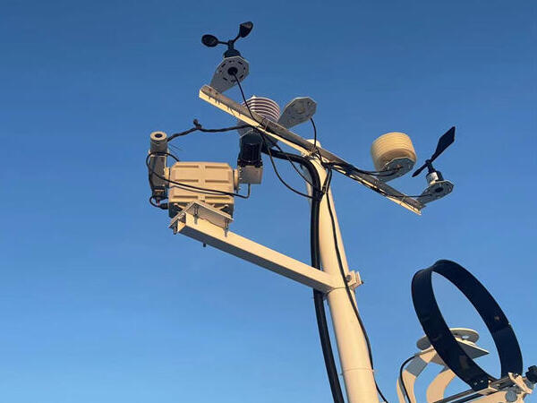 光伏检测气象站案例实拍